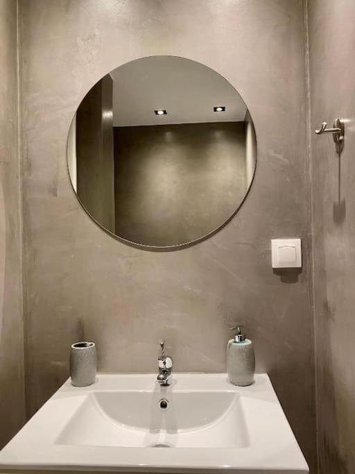 A Place 4U No10 - Garden-Level Getaway 2 Bedroom 2 Bathroom Apartment With Yard Athen Eksteriør bilde